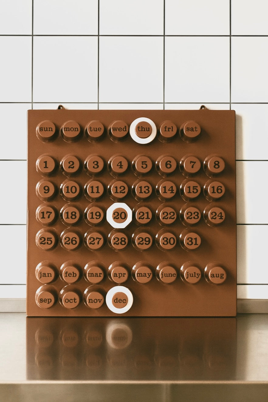 Ring-a-date Calendar