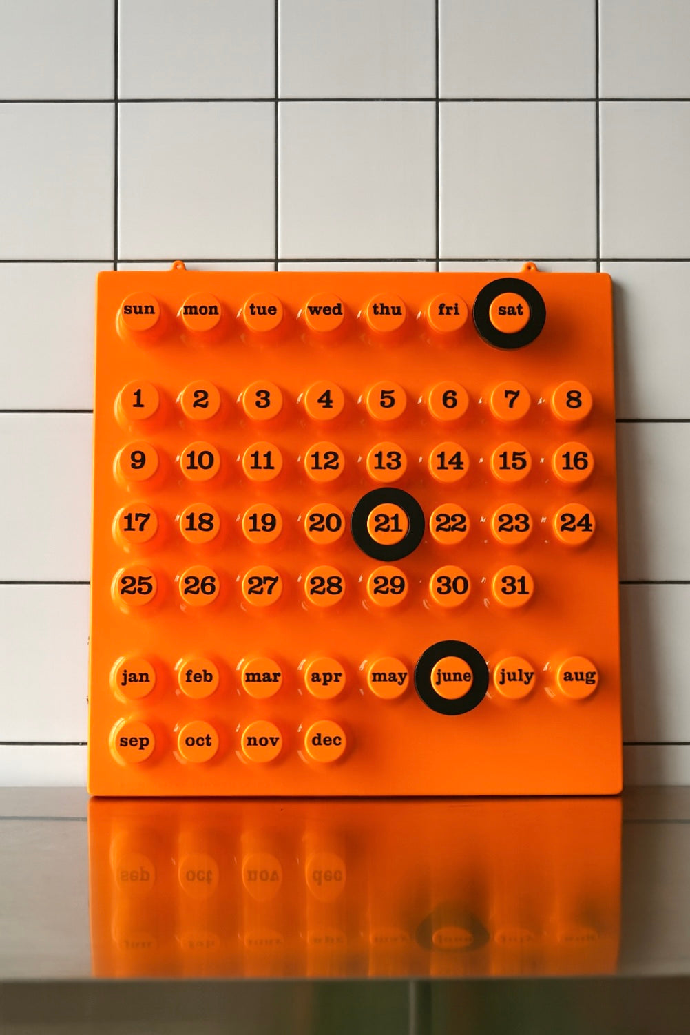 Ring-a-date Calendar