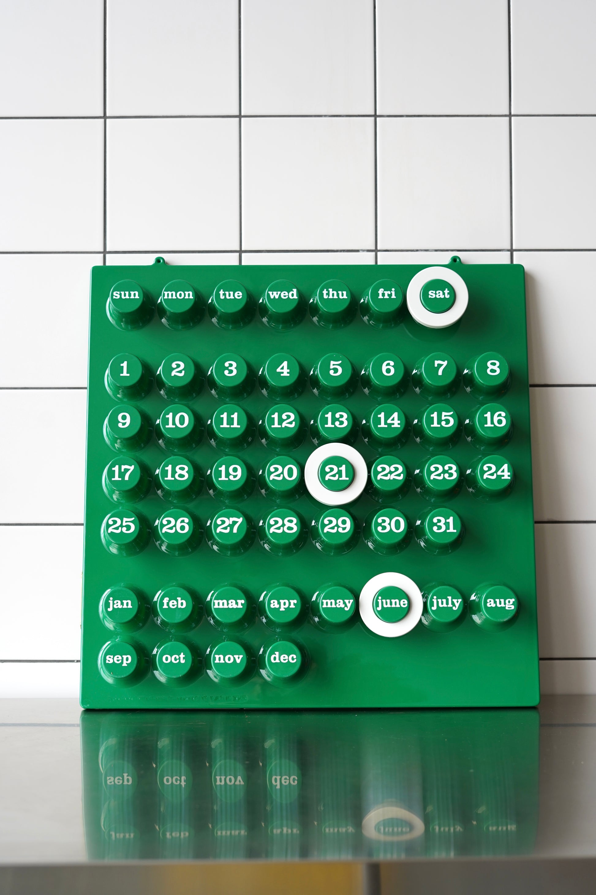 Ring-a-date Calendar